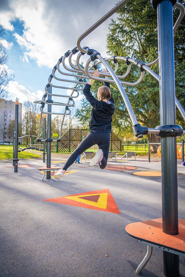 Monkey bar archway J5908® playgrounds acti’fun acti’ninja image photo